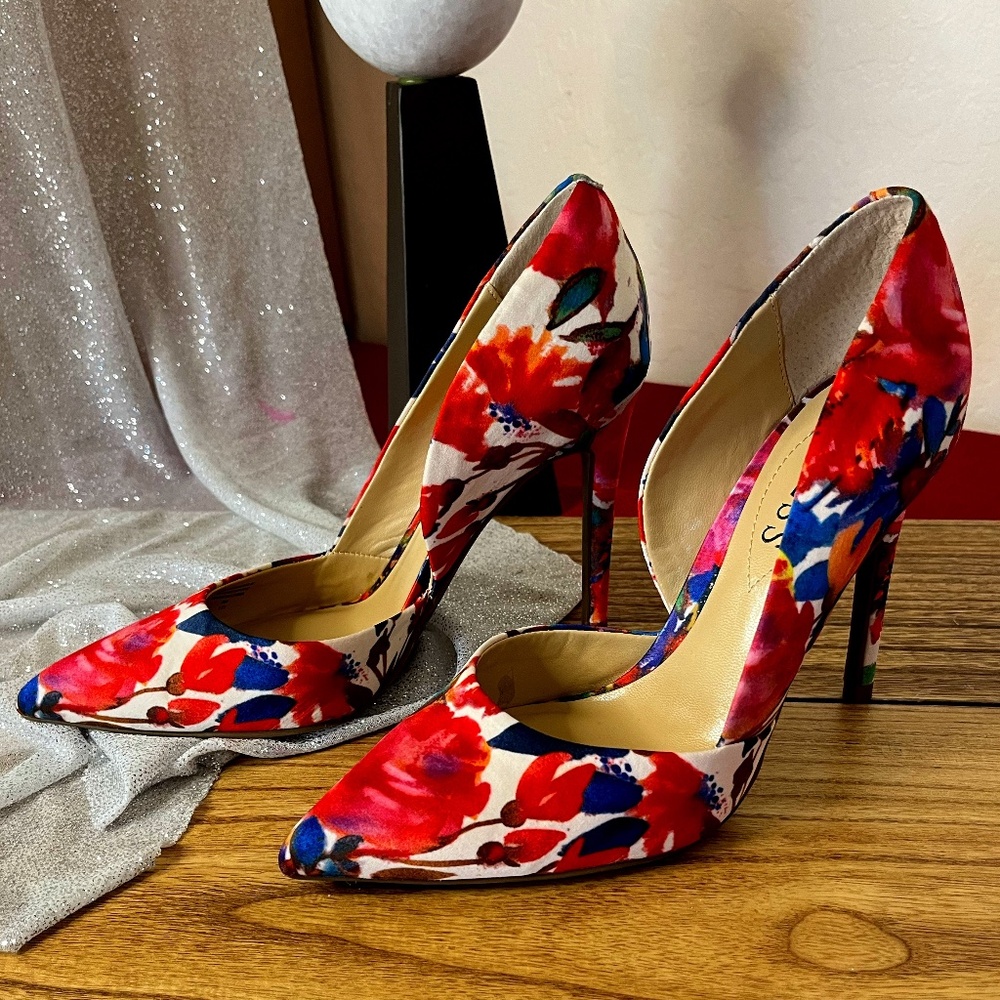 GUESS Floral Multicolor Colorful Heel size 8